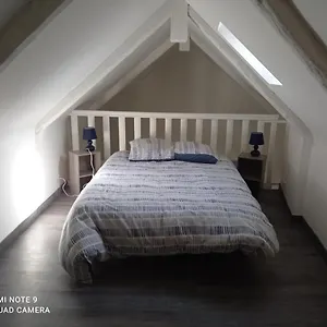 Le Terrier Du Lapin Blanc , Saint-Brieuc France