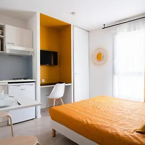 Joli Studio, Clim Proche Gare Et Centre , Lourdes France